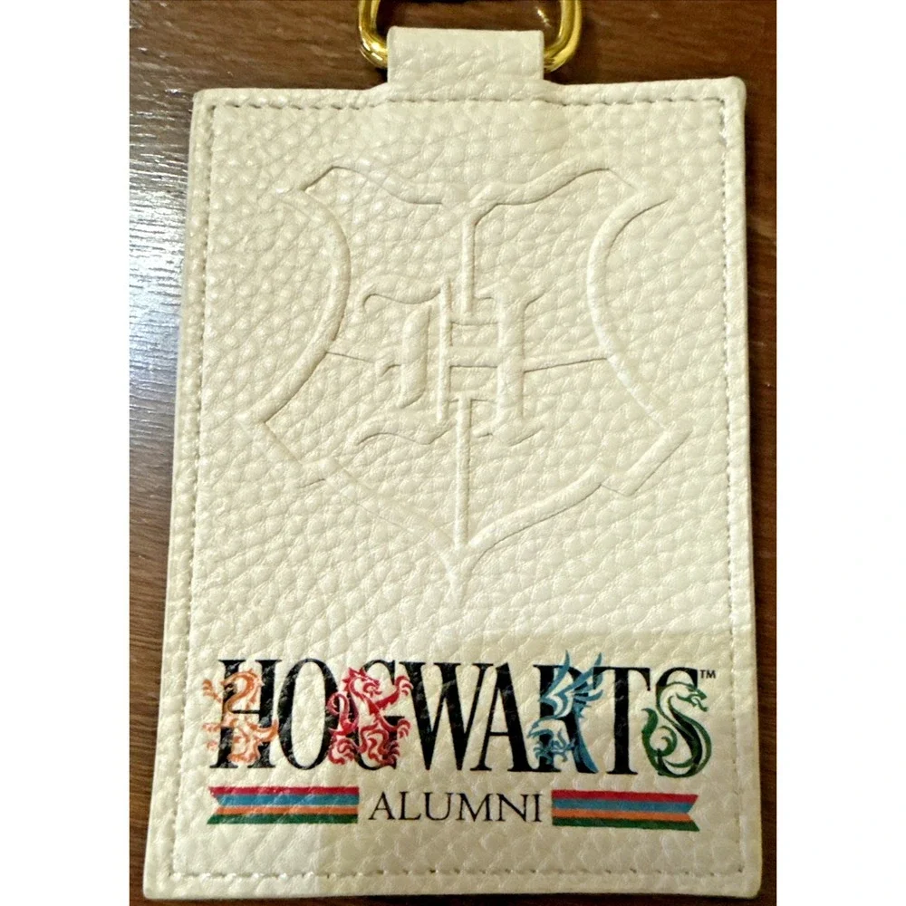 Harry Potter White Hogwarts Alumni ID Badge Holder - New with Tags / NWTs